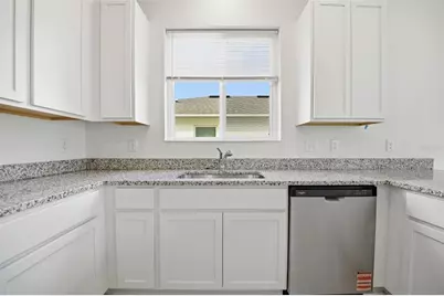 37411 Roanoke River Way, Zephyrhills, FL 33540 - Photo 14