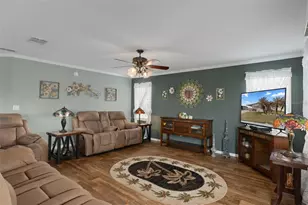 37533 Gill Ave, Zephyrhills, FL 33541 - Photo 8