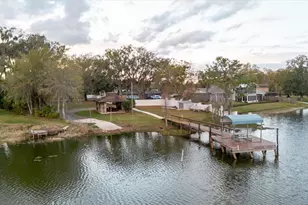 1210 Lady Elaine Dr, Valrico, FL 33594 - Photo 16