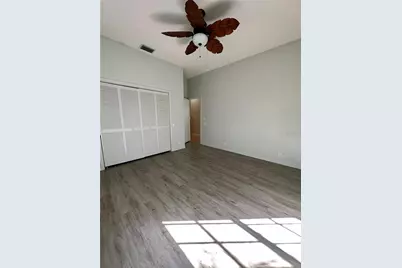 8133 Misty Oaks Boulevard, Sarasota, FL 34243 - Photo 20