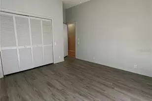 8133 Misty Oaks Blvd, Sarasota, FL 34243 - Photo 20