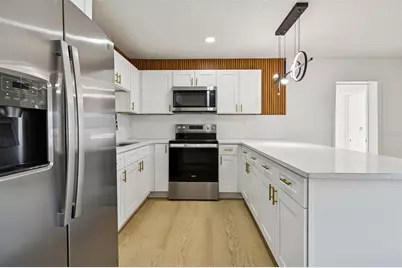 7910 W Powhatan Avenue, Tampa, FL 33615 - Photo 20