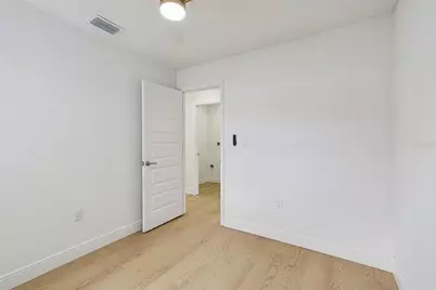 7910 W Powhatan Avenue, Tampa, FL 33615 - Photo 32