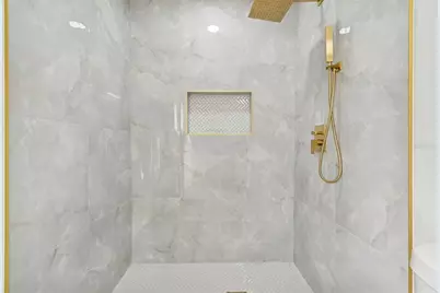 7910 W Powhatan Avenue, Tampa, FL 33615 - Photo 40