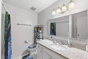 12245 Armenia Gables Cir, Tampa, FL 33612 - Photo 20