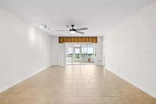 10422 Mulligan Ct, Tampa, FL 33647 - Photo 10