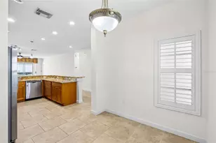 10422 Mulligan Ct, Tampa, FL 33647 - Photo 12