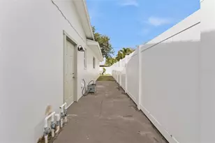 1824 59th Way N, Saint Petersburg, FL 33710 - Photo 44