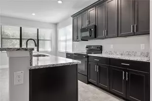 11468 Weaver Hollow Rd, New Port Richey, FL 34654 - Photo 10