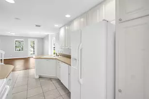 1545 Napoli Dr W, Sarasota, FL 34232 - Photo 22