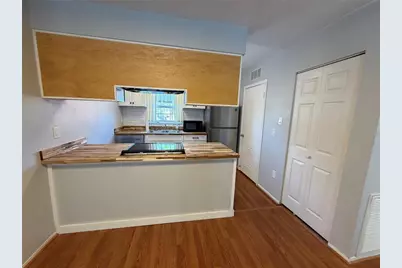 1140 83rd Avenue N #C, Saint Petersburg, FL 33702 - Photo 8