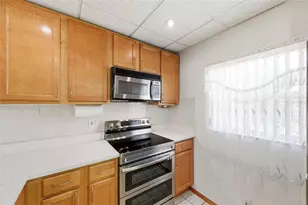 11485 Oakhurst Rd, Largo, FL 33774 - Photo 14