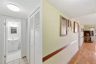 11485 Oakhurst Rd, Largo, FL 33774 - Photo 16