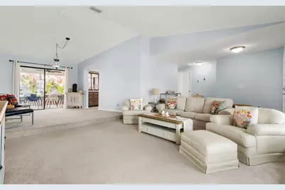 2715 Berryknoll Place, Valrico, FL 33596 - Photo 10