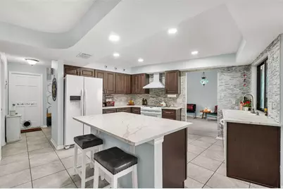 2715 Berryknoll Place, Valrico, FL 33596 - Photo 4