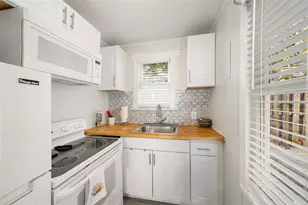19652 Gulf Blvd, Indian Shores, FL 33785 - Photo 16