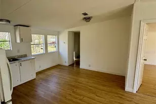 6240 Woodsman Dr, Zephyrhills, FL 33544 - Photo 8