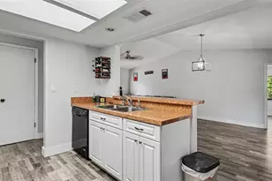 11699 W Indian Cir, Crystal River, FL 34428 - Photo 10