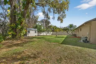 2735 Quiet Hollow Ct, New Port Richey, FL 34655 - Photo 28