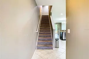 4907 White Sanderling Ct, Tampa, FL 33619 - Photo 8