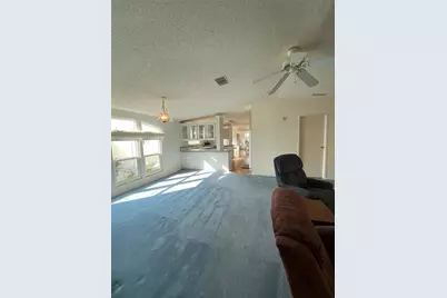 36722 Strand Dr, Zephyrhills, FL 33542 - Photo 16