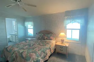 36722 Strand Dr, Zephyrhills, FL 33542 - Photo 18