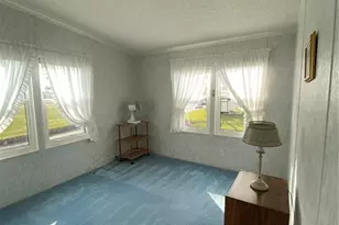 36722 Strand Dr, Zephyrhills, FL 33542 - Photo 30