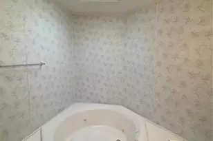 36722 Strand Dr, Zephyrhills, FL 33542 - Photo 22