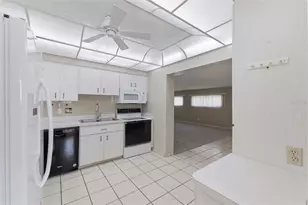 10449 53rd Ave N, Saint Petersburg, FL 33708 - Photo 8