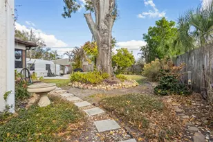 1023 N Bask Dr, Tampa, FL 33603 - Photo 30