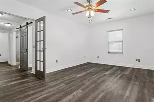 1023 N Bask Dr, Tampa, FL 33603 - Photo 12