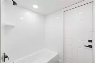 9435 117th St, Seminole, FL 33772 - Photo 24