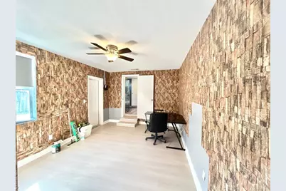 2720 Edwards Avenue S, Saint Petersburg, FL 33705 - Photo 18