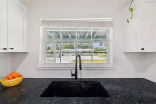 4636 W Bay Ct Ave, Tampa, FL 33611 - Photo 14