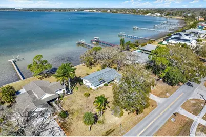 400 Shore Drive E, Oldsmar, FL 34677 - Photo 10