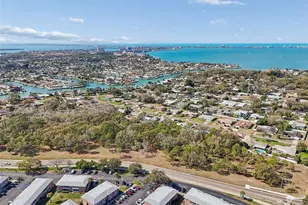 3838 37th St S, Saint Petersburg, FL 33711 - Photo 38