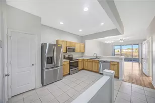 5004 Barnstead Dr, Riverview, FL 33578 - Photo 2