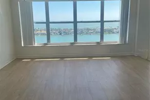 5200 Brittany Dr S, Saint Petersburg, FL 33715 - Photo 14