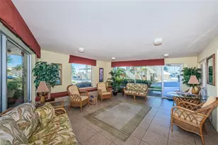 4750 Cove Cir, Saint Petersburg, FL 33708 - Photo 34