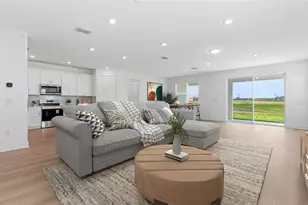 9939 Johnson Oaks Gln, Parrish, FL 34219 - Photo 2