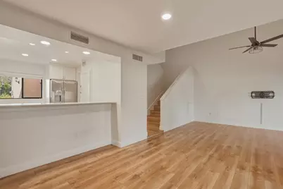 4203 Hartwood Lane, Tampa, FL 33618 - Photo 14