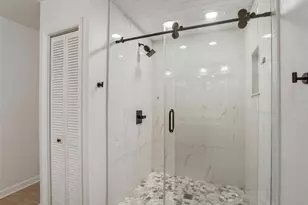 4203 Hartwood Ln, Tampa, FL 33618 - Photo 24