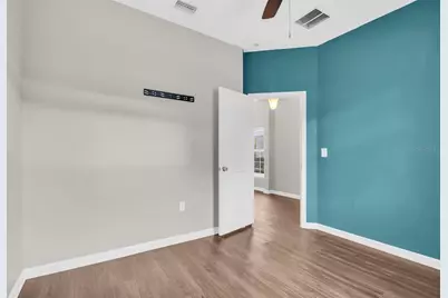 1943 Greenwood Valley Drive, Plant City, FL 33563 - Photo 18