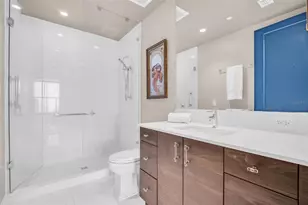 100 1st Ave N, Saint Petersburg, FL 33701 - Photo 48
