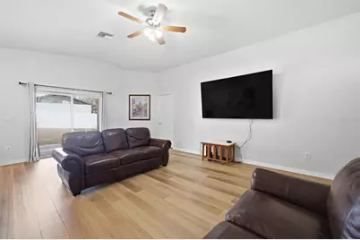 37142 Highland Bluff Circle, Dade City, FL 33523 - Photo 14