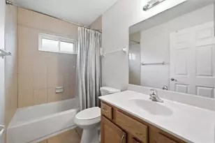 37142 Highland Bluff Cir, Dade City, FL 33523 - Photo 22