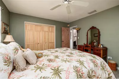 349 89th Avenue NE, Saint Petersburg, FL 33702 - Photo 14