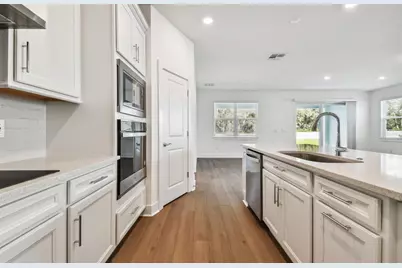 9928 Johnson Oaks Glen, Parrish, FL 34219 - Photo 4