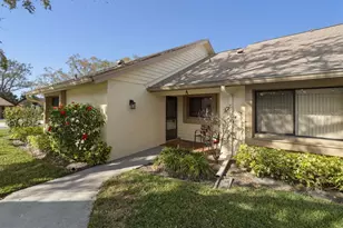 2573 Oakleaf Ln, Clearwater, FL 33763 - Photo 2