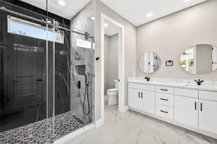 284 Roosevelt Ave, Masaryktown, FL 34604 - Photo 48